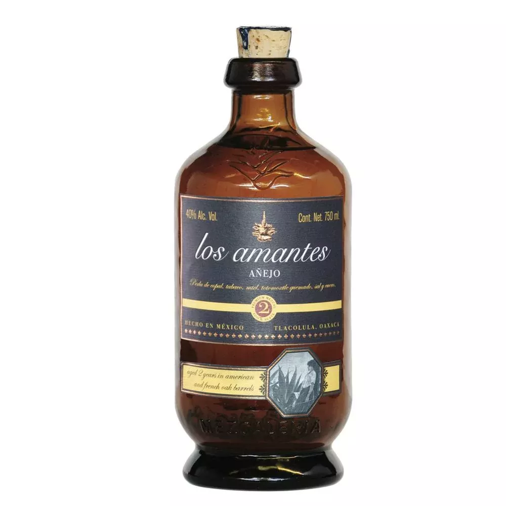 Los Amantes Mezcal Añejo 750ml