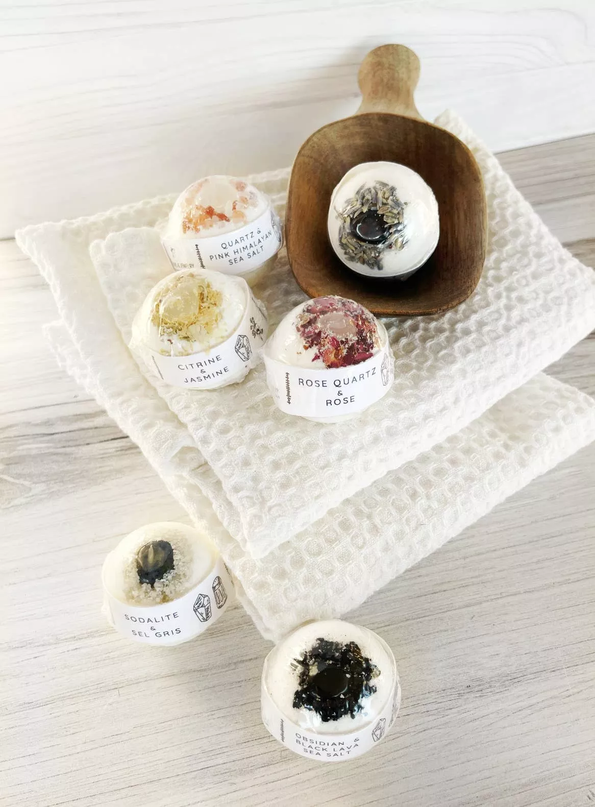 Mini Bath Bomb Set – Crystal, Flower & Salt Collection