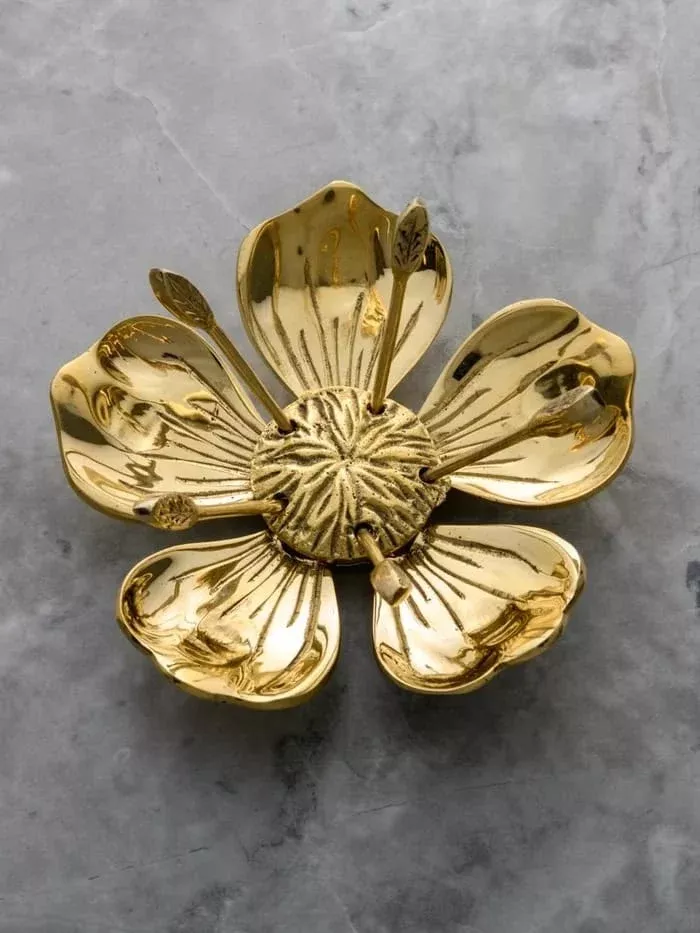 Rogue Paq Poppy Party Ashtray – Brass Floral Multi-Ashtray Set